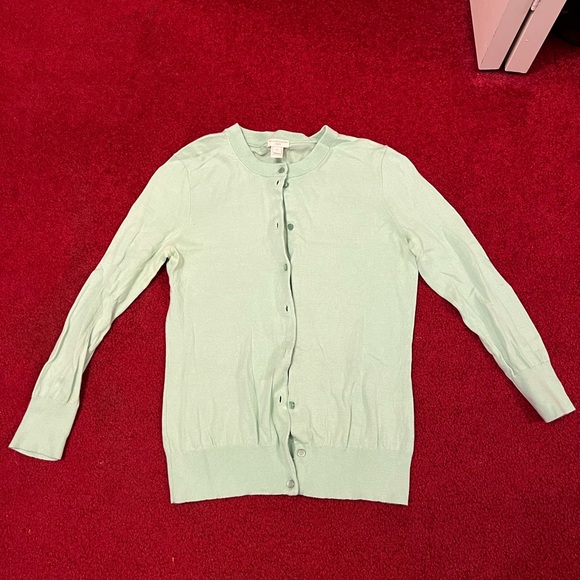 BUNDLE: 2 sweaters, a flannel, and a sweater - Picture 10 of 16